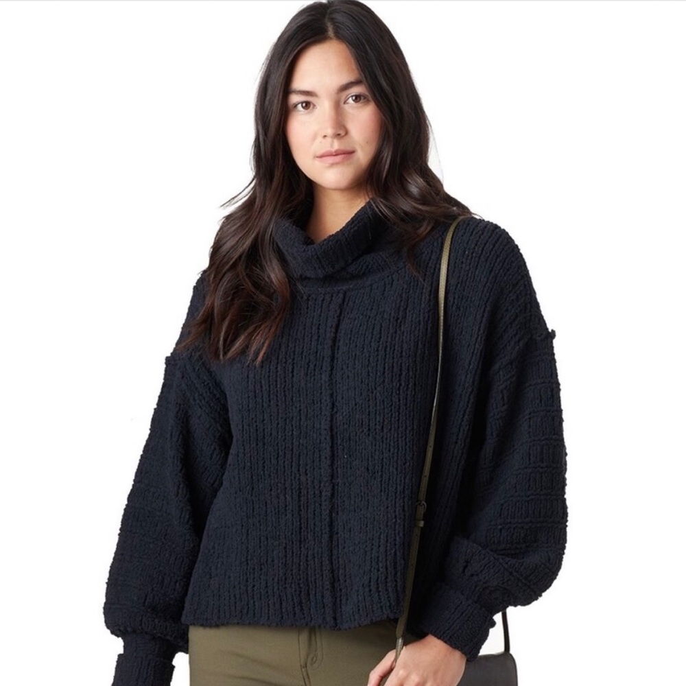 Free people be yours pullover sweater